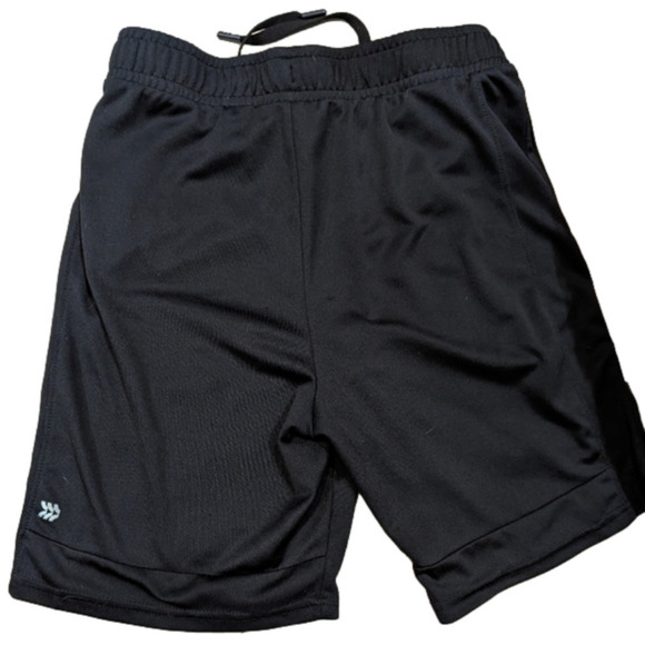 All in motion boys basketball shorts, size small - Picture 1 of 3
